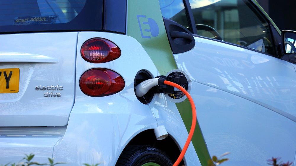 electric-car-1458836.thumb.jpg.8582d03dd4a9c2b199041b85f6b06a01.jpg